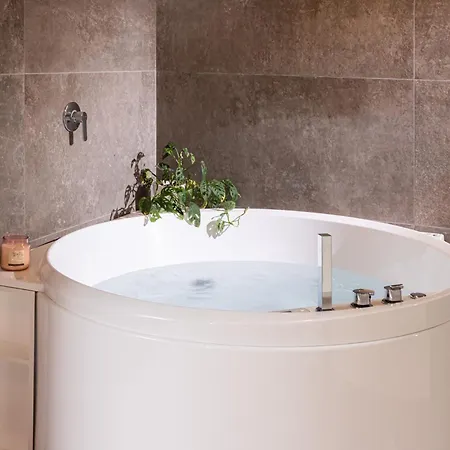 Charming In With Jacuzzi In Milan Segrate